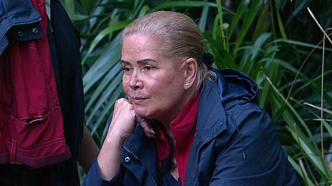 Claudia Effenberg erzählt vom Streit mit ihrer verstorbenen Schwester und wie ein Medium ihr half, die Geschichte zu verarbeiten.