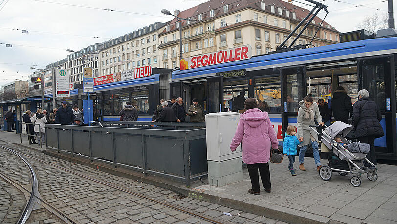 Soll barrierefrei werden: die Tram-Haltestelle am Sendlinger Tor. Soll barrierefrei werden: die Tram-Haltestelle am Sendlinger Tor.