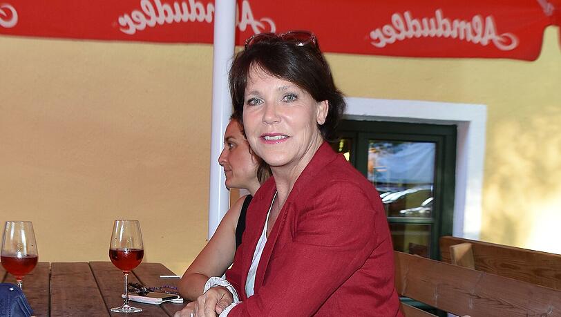 Janina Hartwig lebt in München