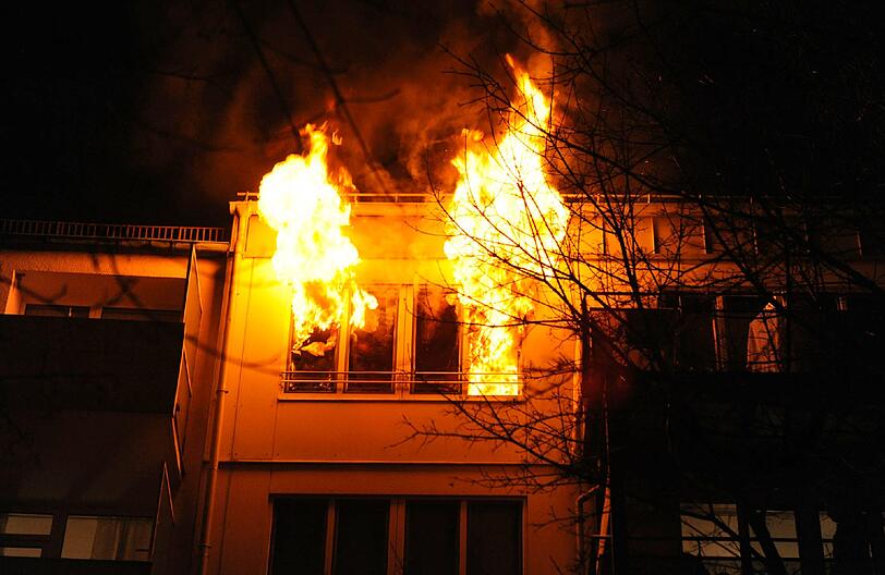Die Flammen waren schon von weitem zu sehen.