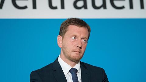 Die CDU um Ministerpräsident Kretschmer wahrte in Sachsen ihren Umfrage-Vorsprung vor der AfD.