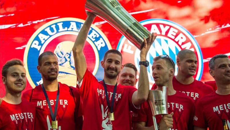 Die Bayern wollen den Titel erneut nach München holen. Die Bayern wollen den Titel erneut nach München holen.