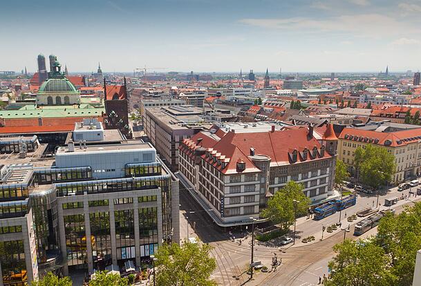 Blick auf den Karstadt am Münchner Hauptbahnhof. Die Filiale wird schließen. Blick auf den Karstadt am Münchner Hauptbahnhof. Die Filiale wird schließen.