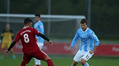 Marcel Eberling gegen Benny Lauth (r).