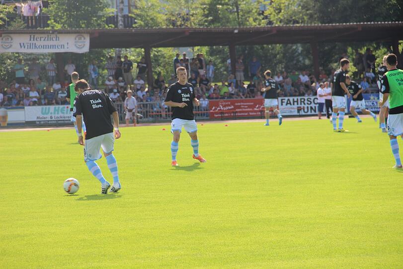 Die Bilder vom Vorbereitungsspiel der Löwen gegen den FC Basel.