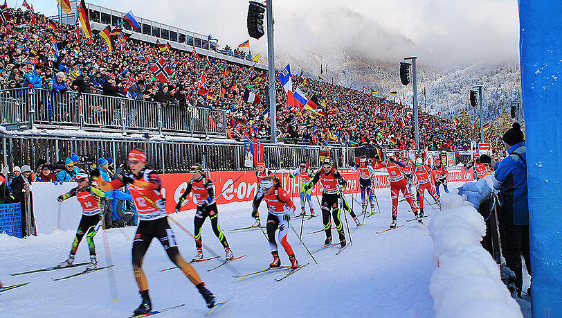 Einzigartige Atmosphäre: Seien Sie mit der AZ und E.ON live beim Biathlon in Hochfilzen dabei. Einzigartige Atmosphäre: Seien Sie mit der AZ und E.ON live beim Biathlon in Hochfilzen dabei.