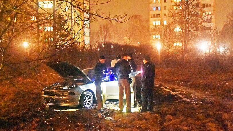 Der Fahrschüler stand unter Drogeneinfluss. Bei der Verfolgungsjagd waren mehrere Polizeiwagen beteiligt.