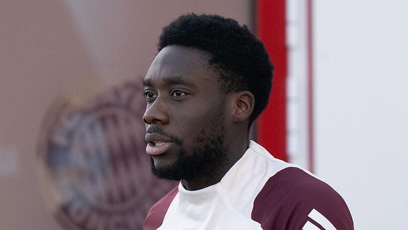 Alphonso Davies trainiert wieder in München. (Archivbild) Alphonso Davies trainiert wieder in München. (Archivbild)