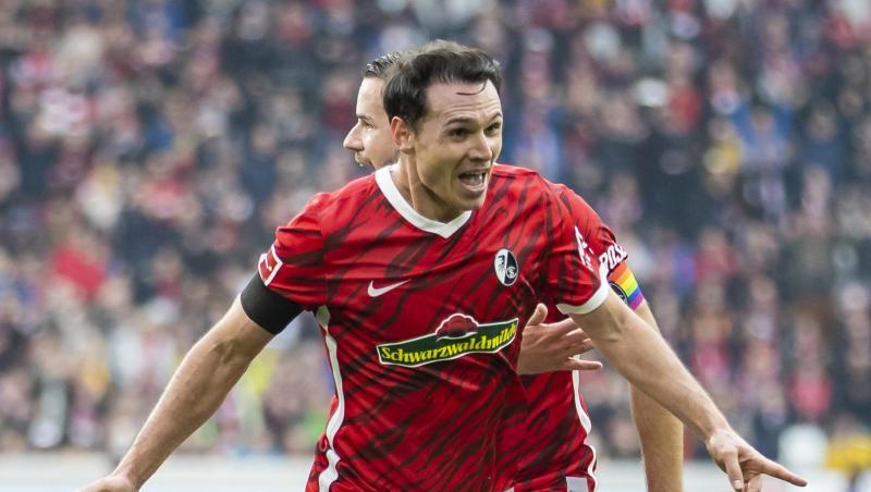 Freiburgs Nicolas Höfler bejubelt das Tor zum 2:0 gegen Greuther Fürth.