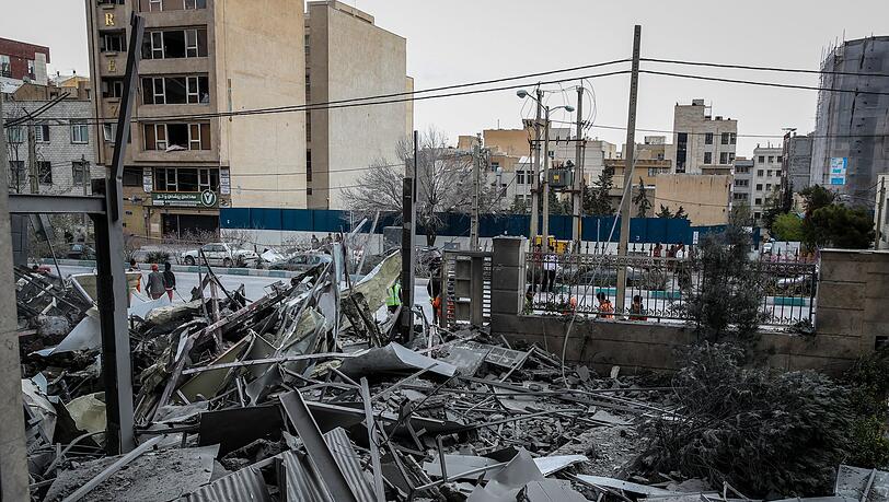 Man werde den Iran zur&uuml;ck in die Steinzeit versetzen, sagte Trump in einer Rede an die Nation.