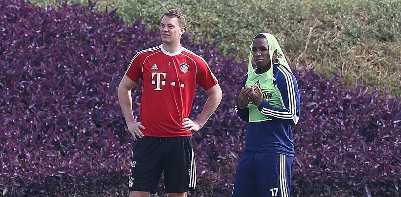 Die Bilder vom Besuch der Bayern auf dem Schalke-Trainingsgelände.