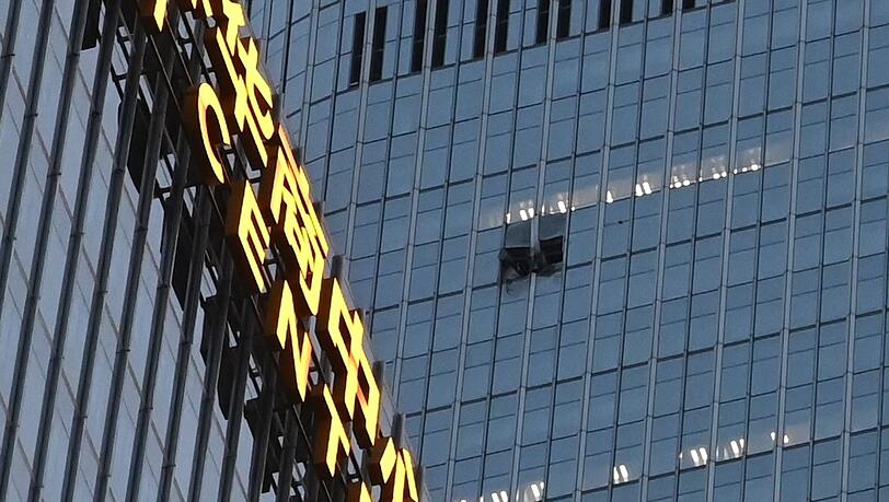 Das Loch an der Fassade des China Zun befand sich in den oberen Etagen.