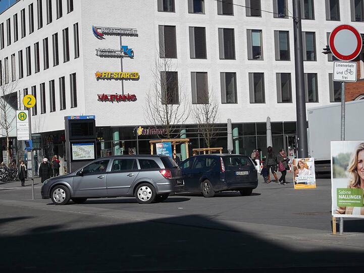 Untragbare Situation im Straßenverkehr am Pasinger Bahnhof