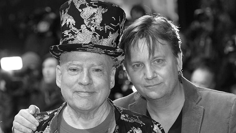 Rosa von Praunheim (li.) mit Partner Oliver Sechting auf der Berlinale 2023. Rosa von Praunheim (li.) mit Partner Oliver Sechting auf der Berlinale 2023.