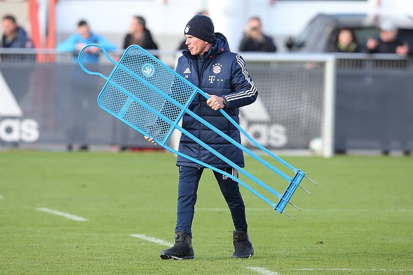 Jupp Heynckes gibt derweil die Richtung für sein Team vor.