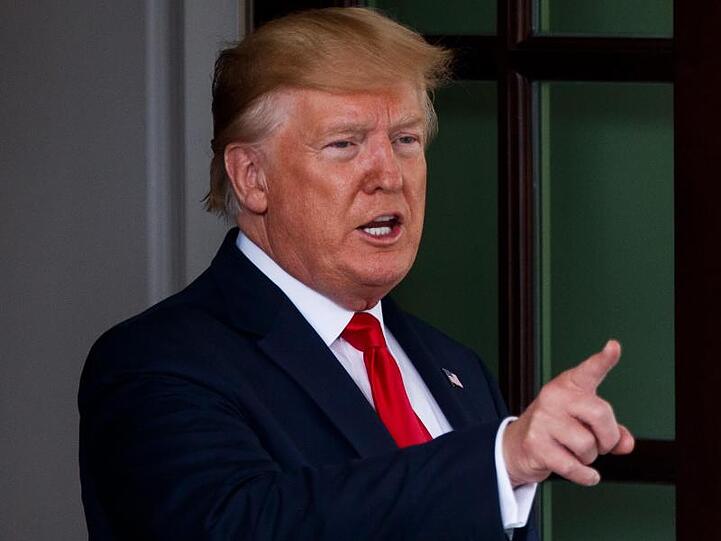 Mit einem neuerlichen Tweet löste Donald Trump Protest unter den oppositionellen Demokraten aus.