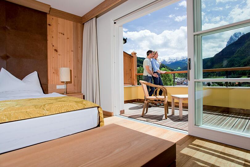 Bilder vom eleganten Fünf-Sterne Spa & Sport Resort &bdquo;Adler Dolomiti&ldquo;