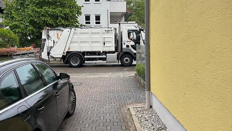 Klein und kompakt: F&uuml;r enge Stra&szlig;en gibt es ein Spezialfahrzeug.