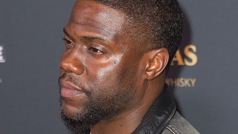 Kevin Hart verletzte sich bei dem Unfall schwer am Rücken Kevin Hart verletzte sich bei dem Unfall schwer am Rücken