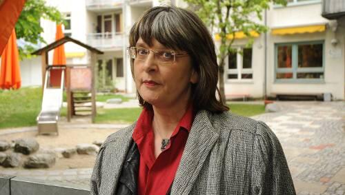 Birgit Hammer-Sommer fordert mehr Geld und mehr Gesundheits-Hilfe am Arbeitsplatz. Birgit Hammer-Sommer fordert mehr Geld und mehr Gesundheits-Hilfe am Arbeitsplatz.