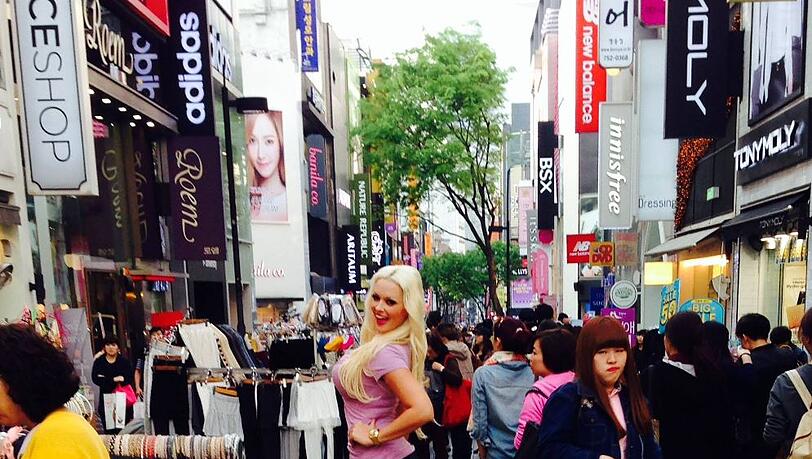 Daniela Katzenberger in Seoul.