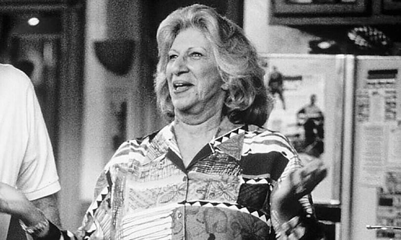 Die US-amerikanische Schauspielerin Liz Sheridan ist am 15. April - fünf Tage nach ihrem 93. Geburtstag - in ihrem Haus in New York eines natürlichen Todes gestorben.