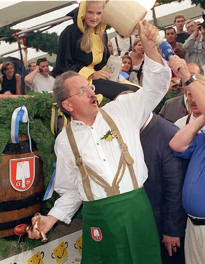 19993: Ozapft is &ndash; zum vierten Mal geht es problemlos mit drei Schlägen.