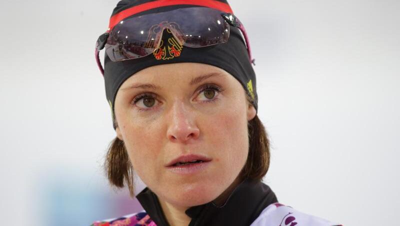 Wurde 2014 wegen einer positiven Dopingprobe aus dem deutschen Biathlon-Team ausgeschlossen: Evi Sachenbacher-Stehle. Wurde 2014 wegen einer positiven Dopingprobe aus dem deutschen Biathlon-Team ausgeschlossen: Evi Sachenbacher-Stehle.