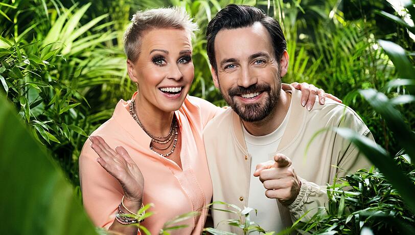 Sonja Zietlow und Jan Köppen moderieren die Reality-Show "Ich bin ein Star - Holt mich hier raus".