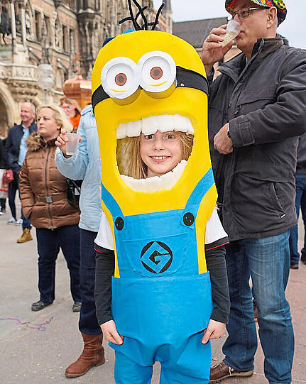 In München läuft die heiße Phase der närrischen Zeit, die Faschingsfans genießen die Highlights: "München narrisch" (bis 9. Februar), den Rosenmontag (8. Februar) und am Faschingsdienstag (9. Februar) der traditionelle Tanz der Marktfrauen auf dem Viktualienmarkt. Die Bilder vom Sonntag...