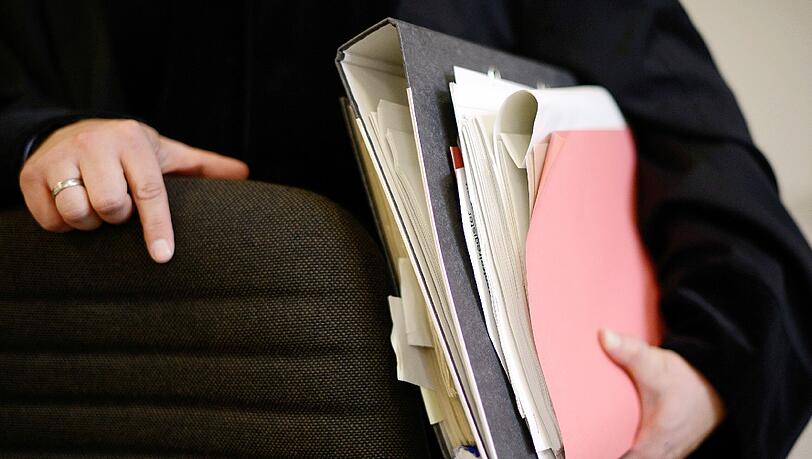 Neue Richter sollen künftig vom Verfassungsschutz überprüft werden.