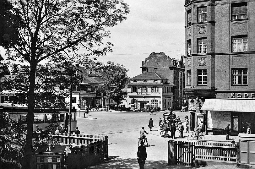 Der Pasinger Marienplatz anno 1940.