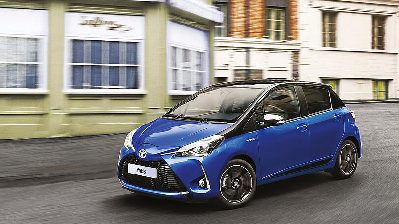 Der Yaris hat bereits in der Grundausstattung serienmäßig das "Toyota Safety Sense"-System an Bord. Dazu gehören Notbrems-, Fernlicht sowie Spurhalte- und Verkehrszeichen-Assistent.