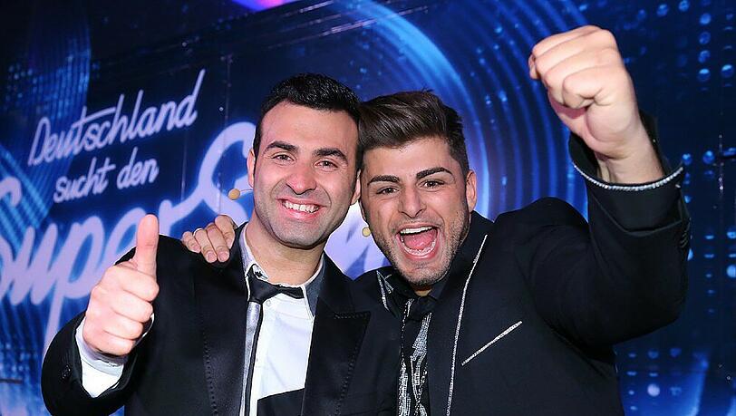 Die "DSDS"-Finalisten Antonio (l.) und Severino (Viviana fehlt aus Jugenschutzgründen auf dem Sieger-Foto) Die "DSDS"-Finalisten Antonio (l.) und Severino (Viviana fehlt aus Jugenschutzgründen auf dem Sieger-Foto)