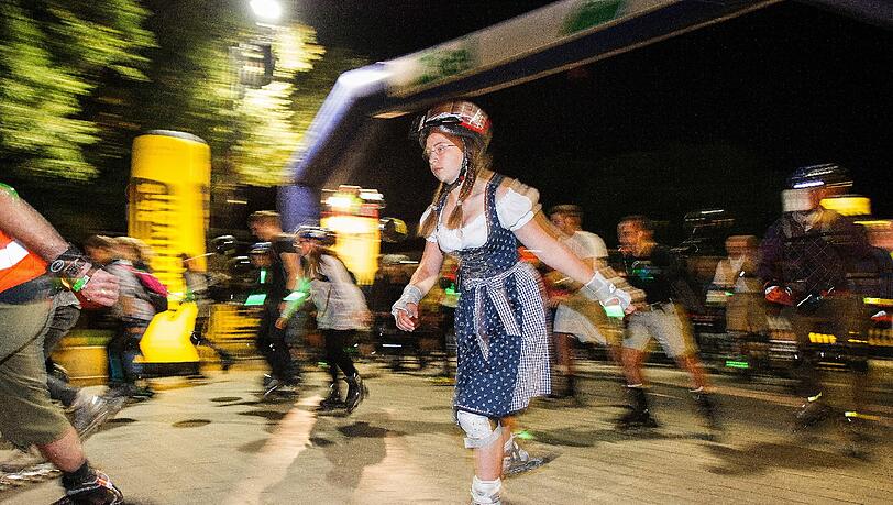 Bis September geht es jetzt wieder immer montags auf verschiedenen Strecken durch München. Bis September geht es jetzt wieder immer montags auf verschiedenen Strecken durch München.