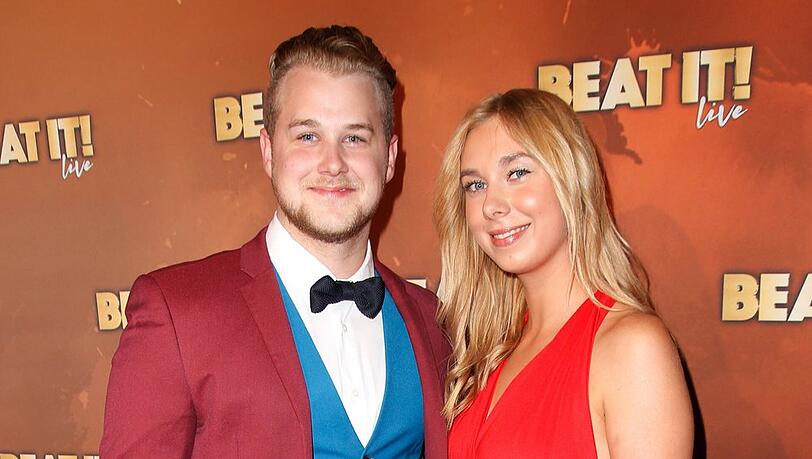 Können strahlen: Felix van Deventer und Antje Zinnow sind Eltern geworden.
