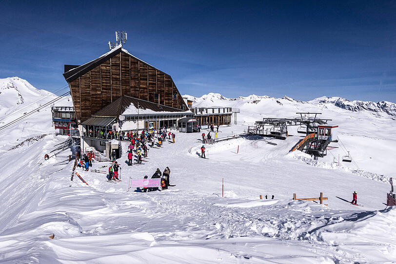 Auf 3212 m H&ouml;he befindet sich das Glacier Hotel Grawand, das nach eigenen Angaben h&ouml;chste Hotel Europas.