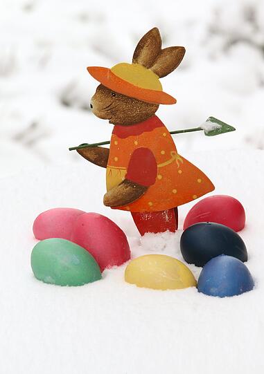 Mehrere Zentimeter Neuschnee und Temperaturen von minus zwei Grad haben über Nacht die Gegend in eine Winterlandschaft verwandelt.