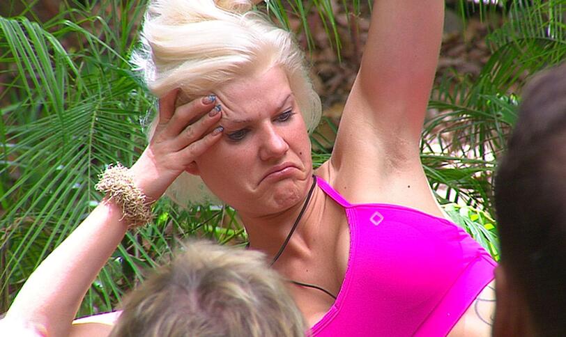 Melanie Müller diskutiert heftig mit 'dem Wendler'.
