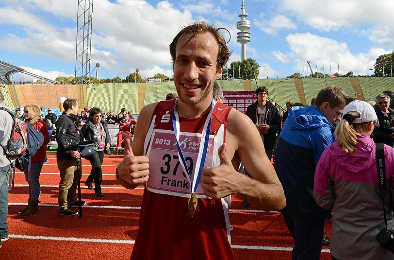 Glücklicher Sieger: Frank Schauer wurde mit einer persönlichen Bestzeit von 2:18:56 Stunden Erster beim München Marathon.