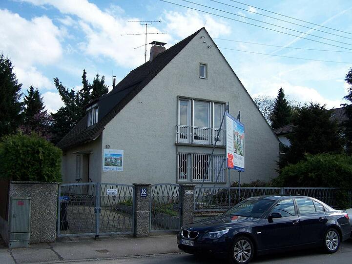 Dieses typische 50er-Jahre-Haus stand in der Hainbuchenstraße (Lerchenau).