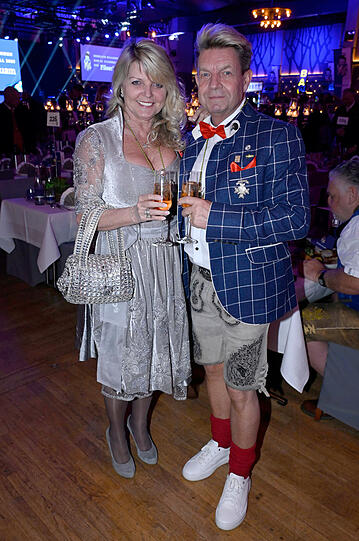 Wolfgang "DJ Woiferl" Kraus mit Frau Gisela