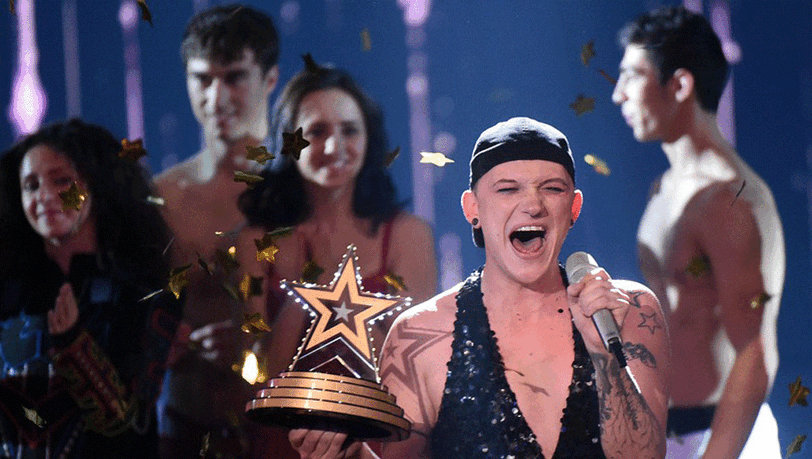 Der Sänger Marcel Kaupp feiert am 20.12.2014 in Köln seinen Sieg beim Finale der RTL-Show "Das Supertalent". Der Sänger Marcel Kaupp feiert am 20.12.2014 in Köln seinen Sieg beim Finale der RTL-Show "Das Supertalent".