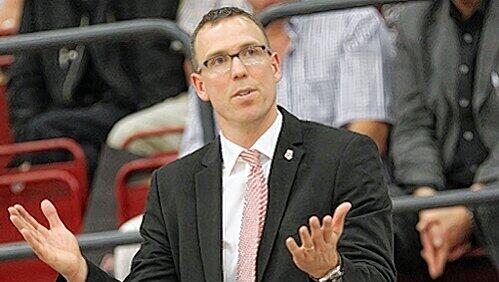 Klare Ansage an seine Korbjäger: Trainer Chris Fleming. Klare Ansage an seine Korbjäger: Trainer Chris Fleming.