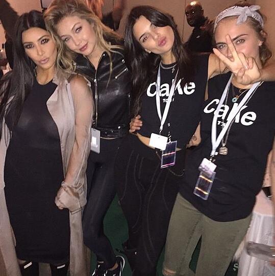 Kim Kardashian, Gigi Hadid, Kendall Jenner und Cara Delevinge (v.l.)