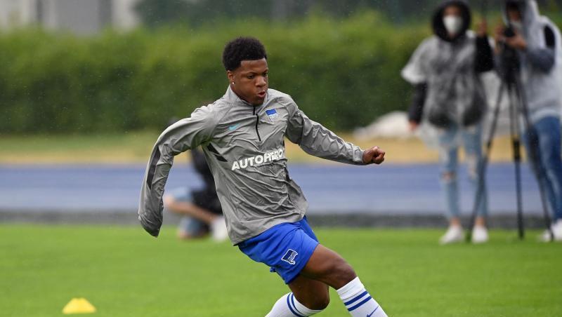 Jessic Ngankam am Ball.