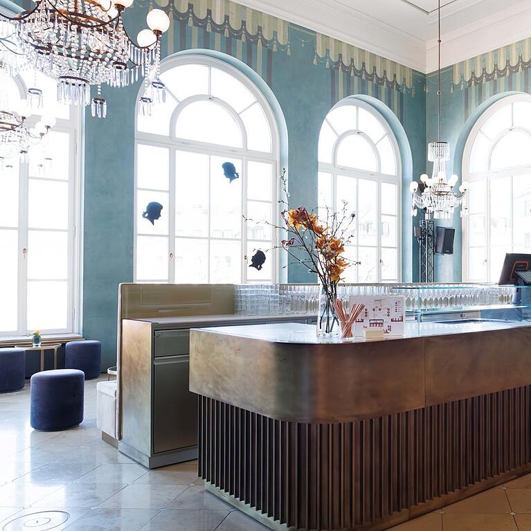 Die neue Theke im Pausenfoyer des G&auml;rtnerplatztheaters.