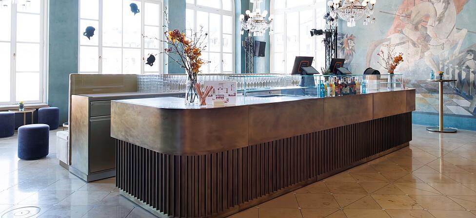 Die neue Theke im Pausenfoyer des G&auml;rtnerplatztheaters.