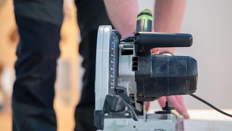 Das Handwerk in Bayern hat im ersten Quartal Rückgänge bei Umsatz und Beschäftigung erlebt. (Archivbild)