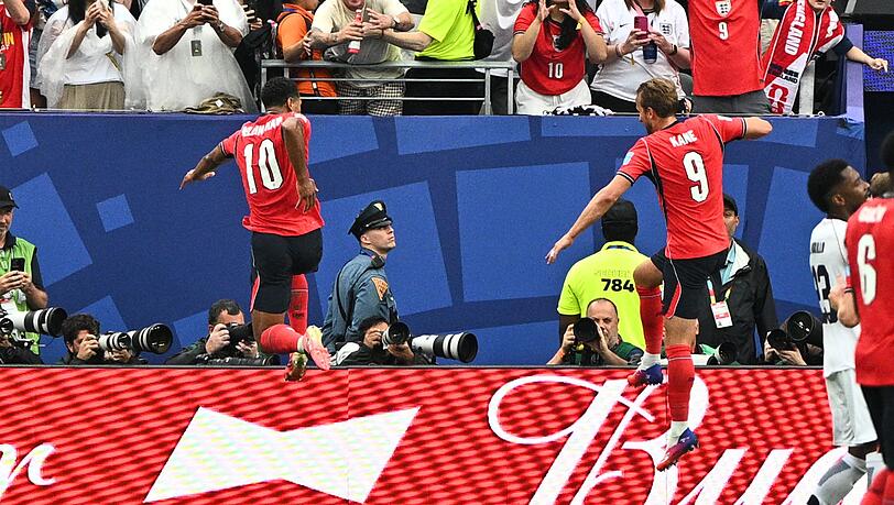 Englands Torsch&uuml;tzen gegen Panama: Bellingham (l.) und Kane.